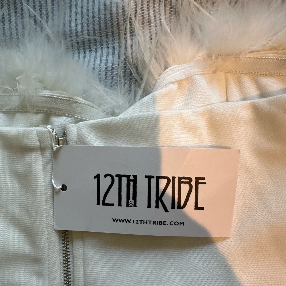 12th Tribe Ivory Feathered Bandeau - Picture 6 of 8